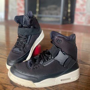 Air Jordan 3 Retro Explorer XX - Size 9 - Black with Buckle